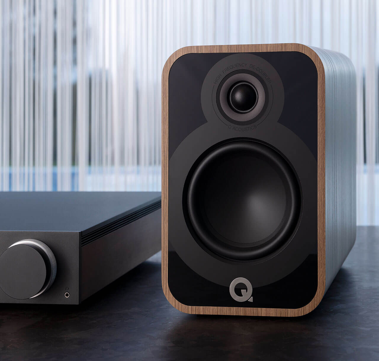 Q-Acoustics-5010_oak_lifestyle