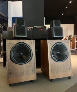KEF Model 105 – Diffusori da pavimento vintage